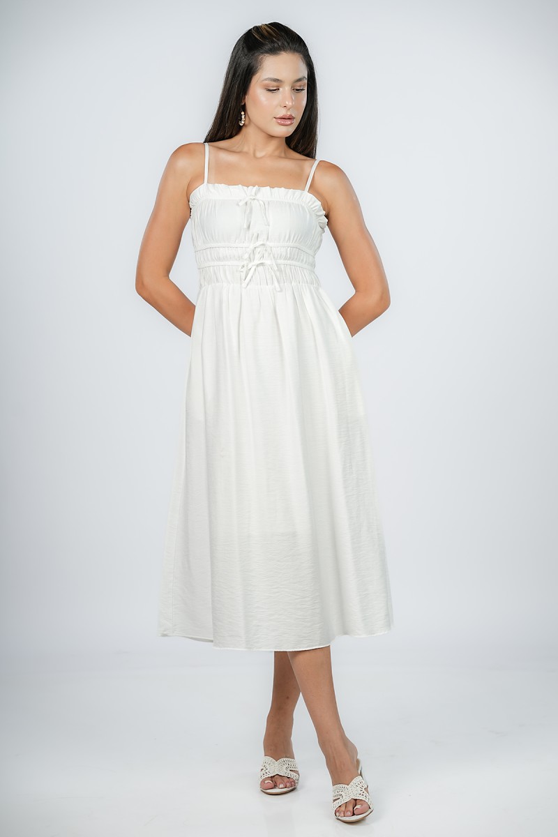 Robe smockée à bretelles fines