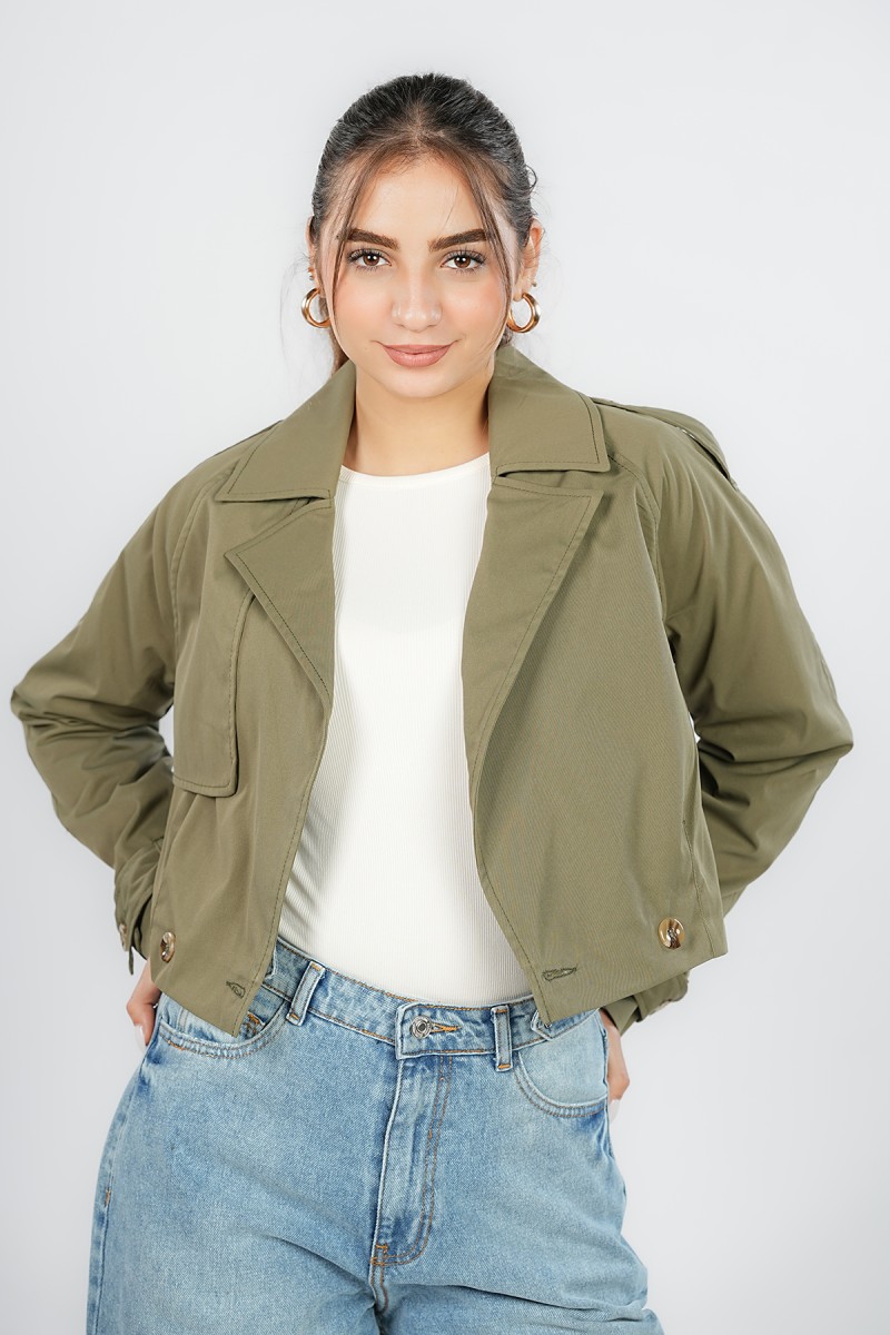 Trench-Coat Court