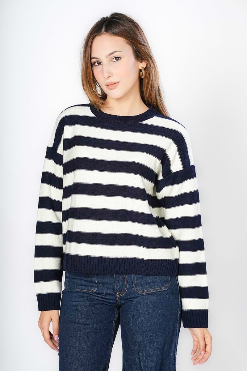 Pull court à rayures