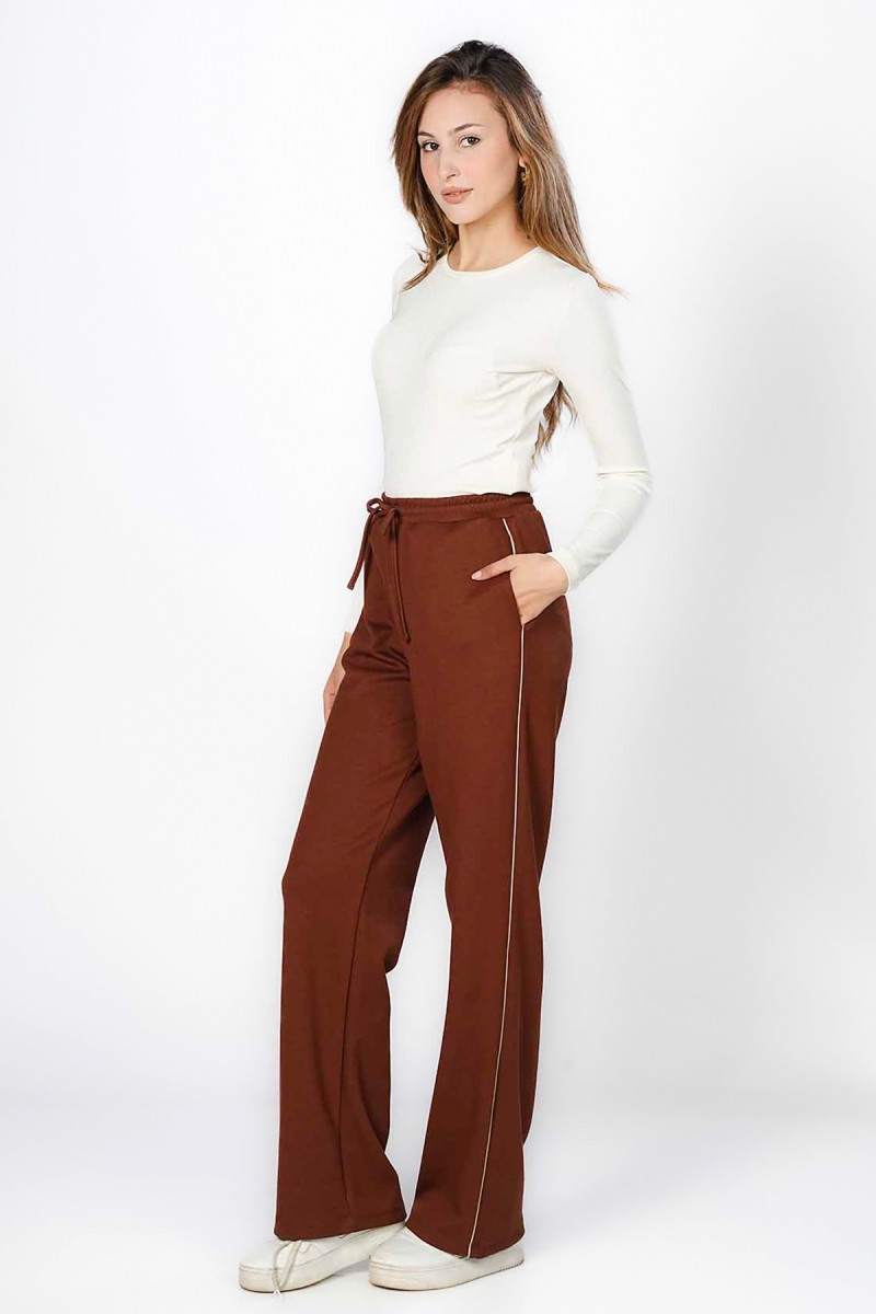 Pantalon Large à Coupe Droit