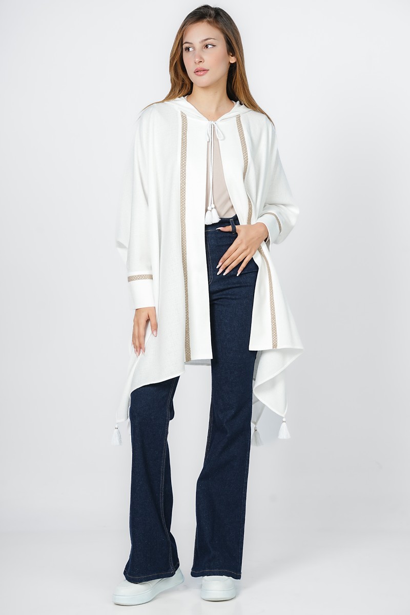 Kimono Court à Capuche et Galons Tressés