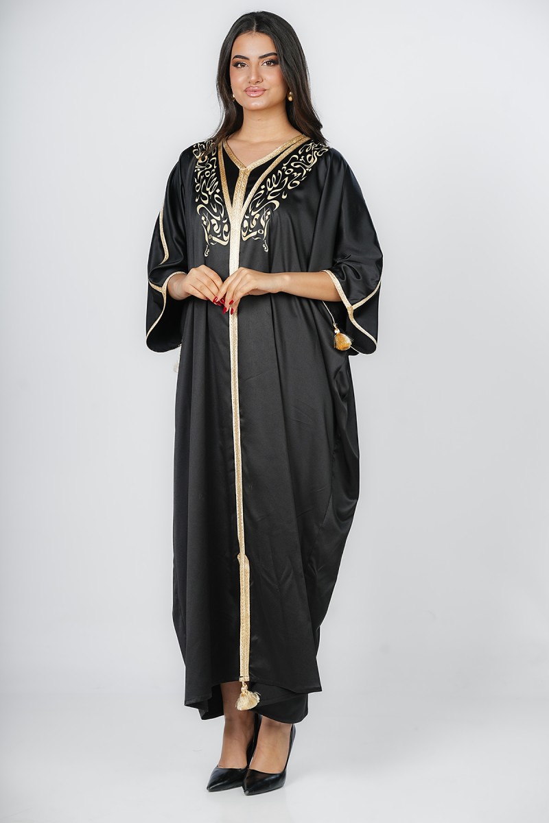 Robe Caftan à Broderies Calligraphiques et Pompons Dorés