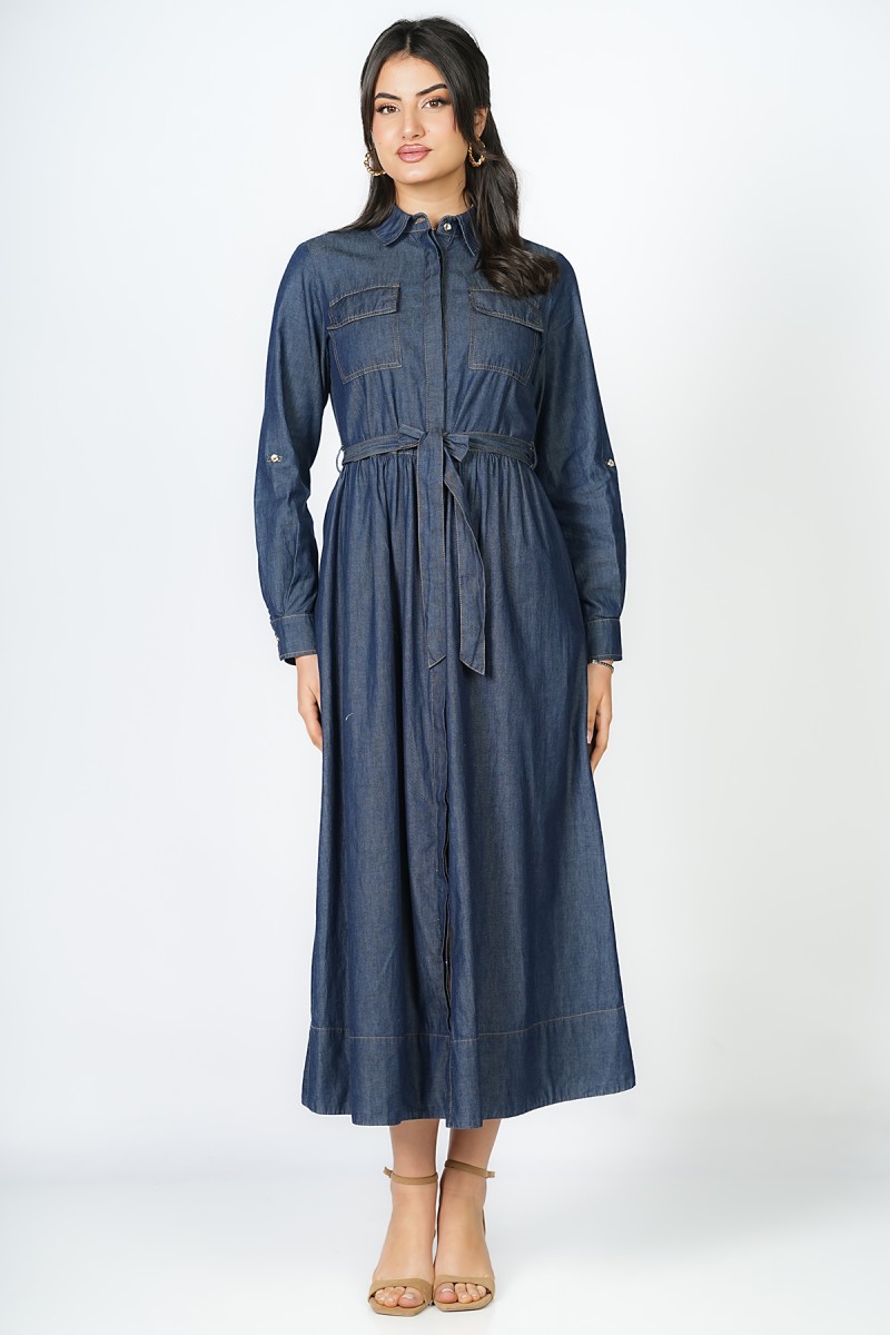 Robe longue ample à col chemise avec ceinture et poches