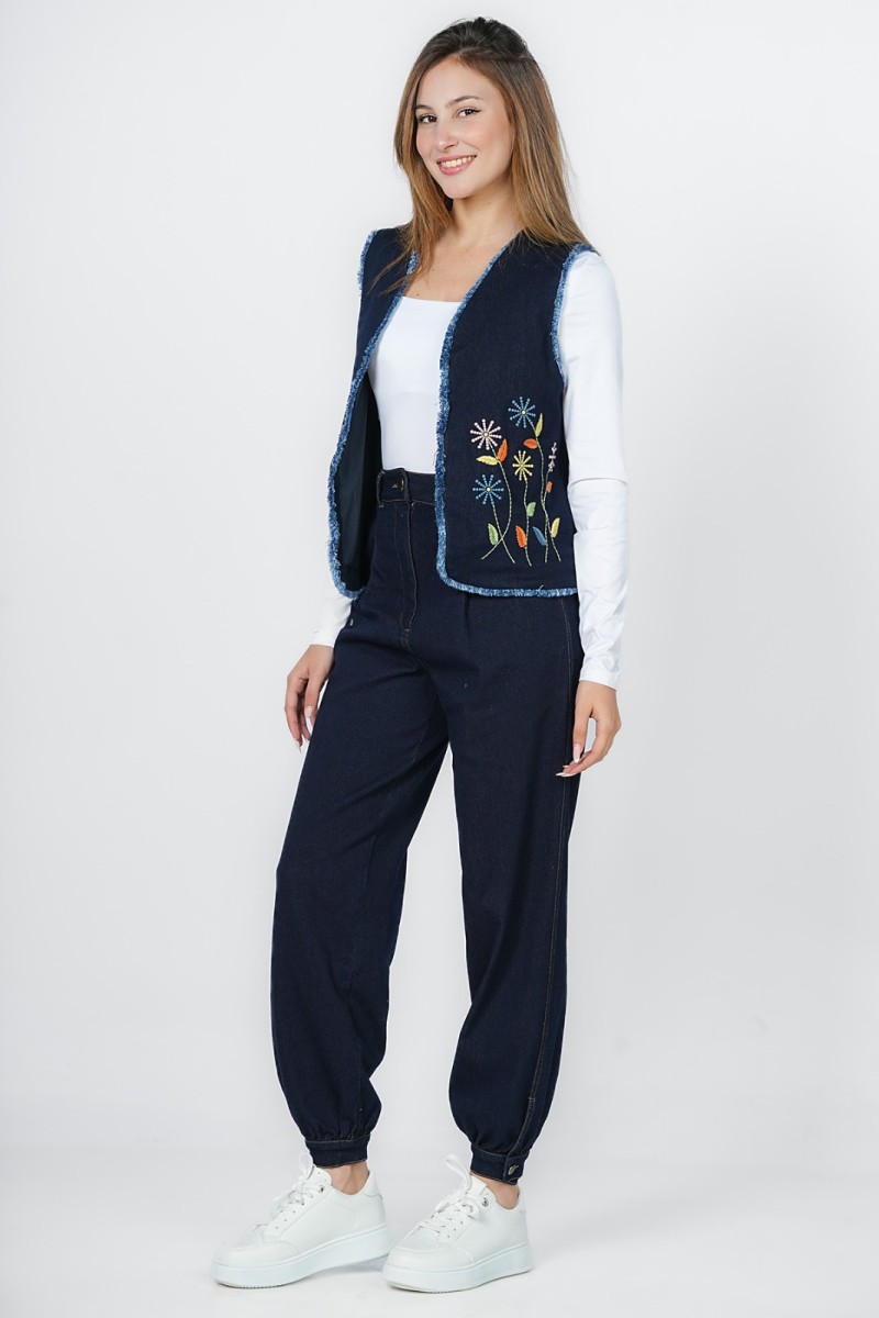 Pantalon Dimini : confortable, stylé et avec une touche traditionnelle