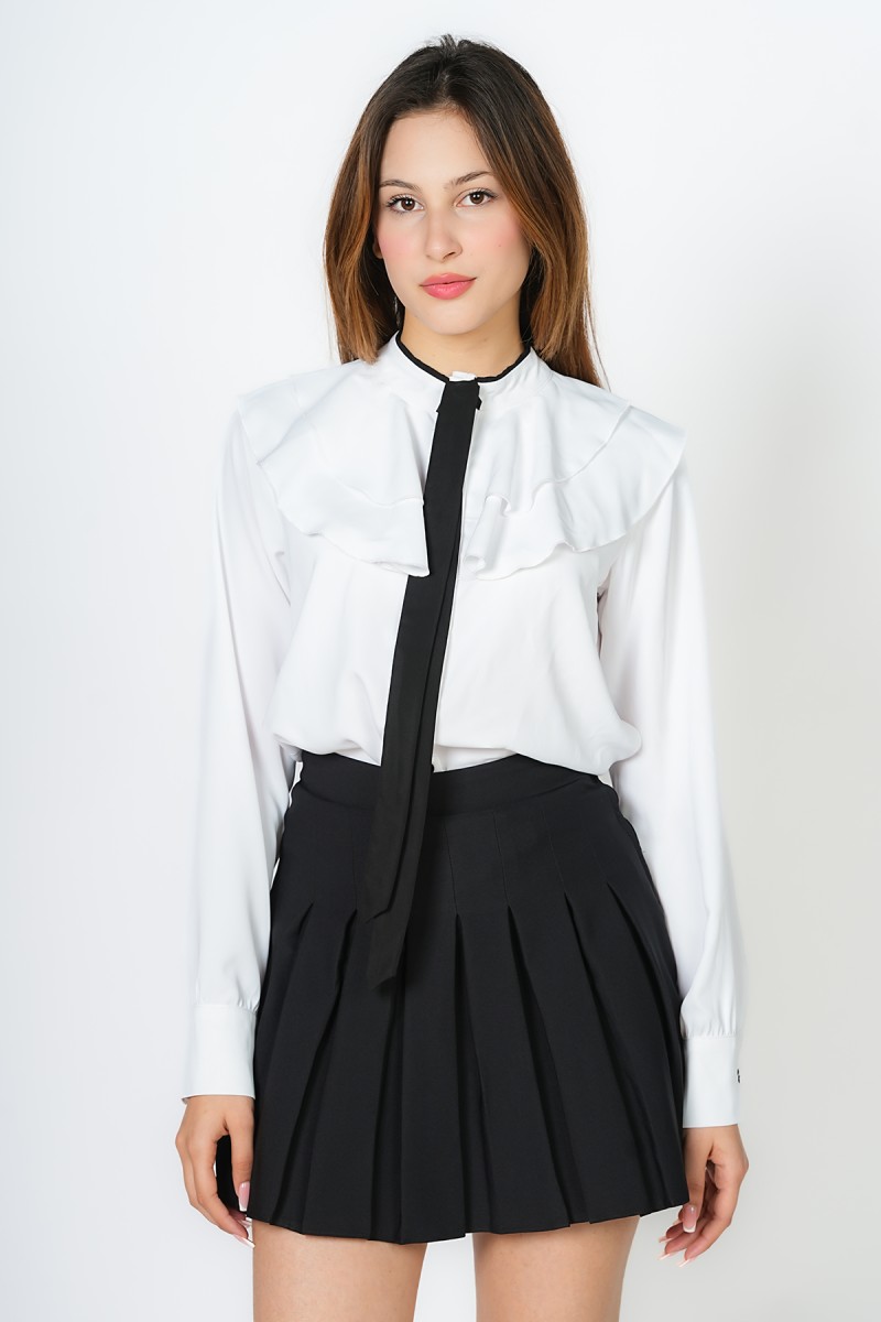 Chemise à col officier ornée