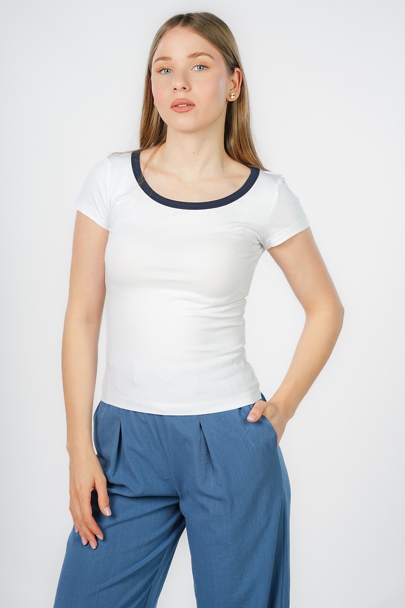 T-shirt Contrasté en Maille Douce