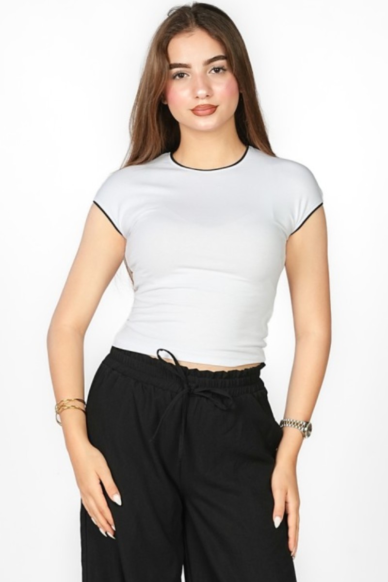 T-Shirt à Finition Contrastante