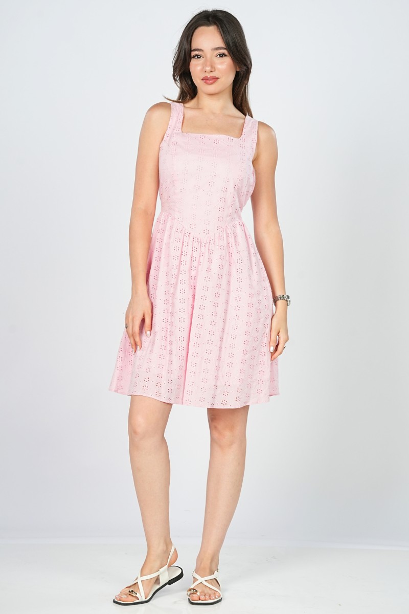 Robe en Broderie Anglaise